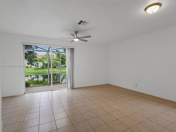 5th image of 5541 NW 90th Ter