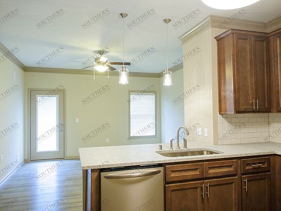 2nd image of 307 Professional Park Dr APT D