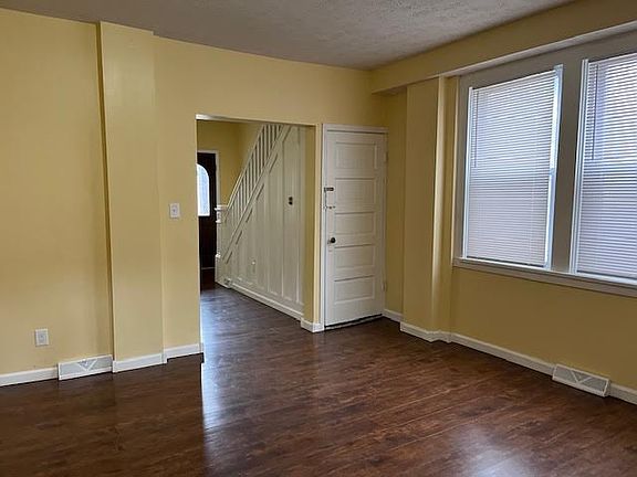 3rd image of 248-250 Aidyl Ave