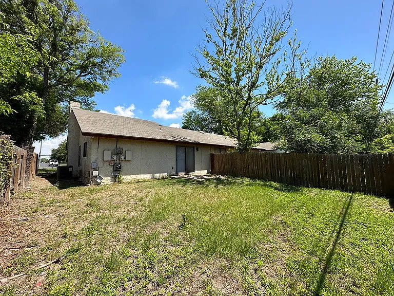 5601B Purple Sage Dr — Photo 16