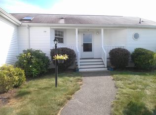 1707 Pheasant Ln, Middleboro, MA 02346