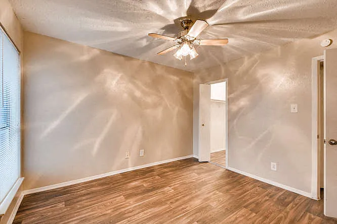 MARFA Apartments — Photo 15