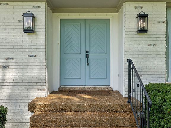3rd image of 6332 Wildwood Valley Dr