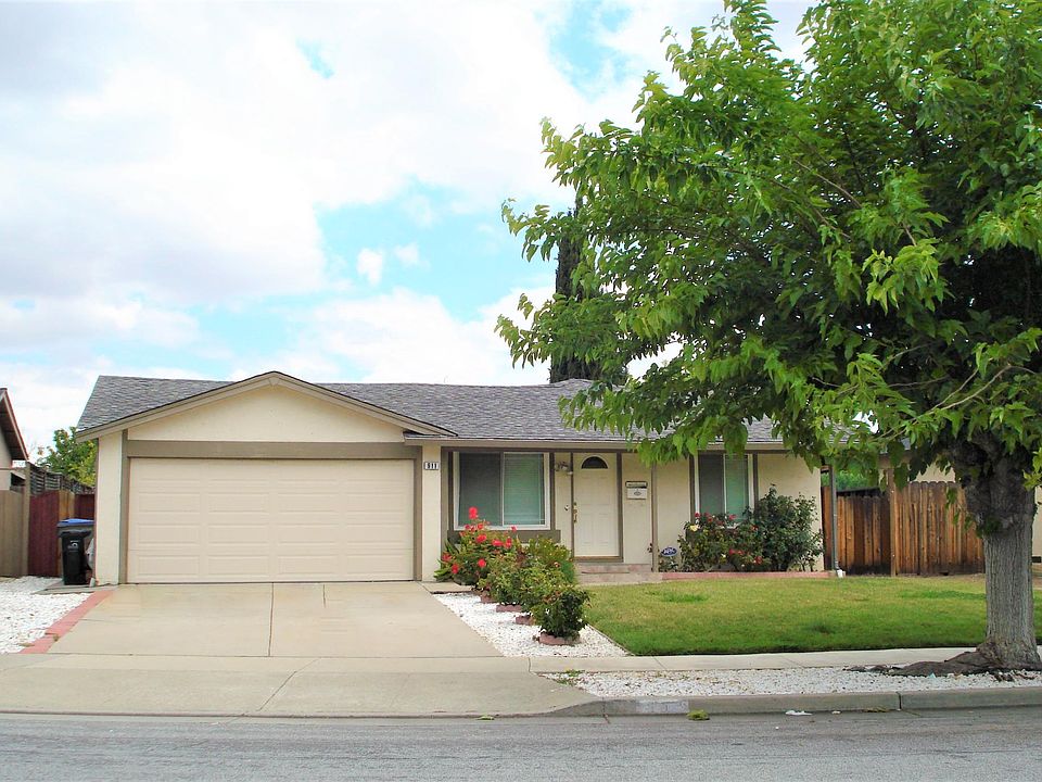 1st image of 911 Furlong Dr
