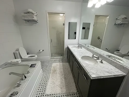 Rented by Owner | media 36