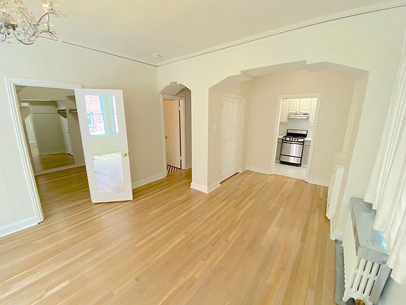 5th image of 640 Mason St #306