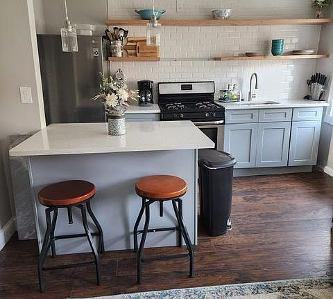 5th image of 233 W Chester St #3