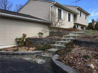 13 Fox Rd, Florida, NY 10921