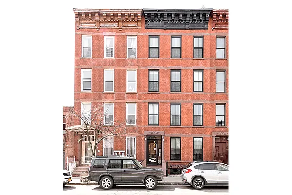 Sold by Christie's International Real Estate Group, LLC | media 23