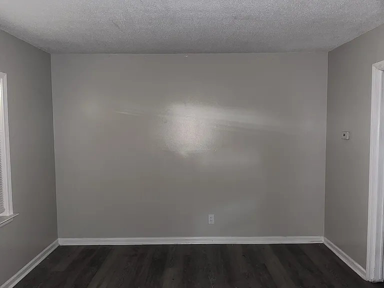 3329 Denver St — Photo 3