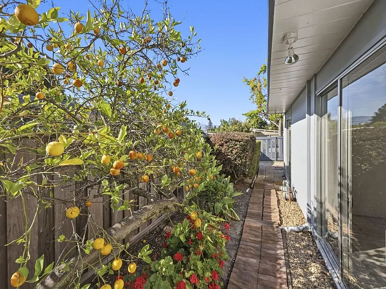 188 Ferne Ct — Photo 23
