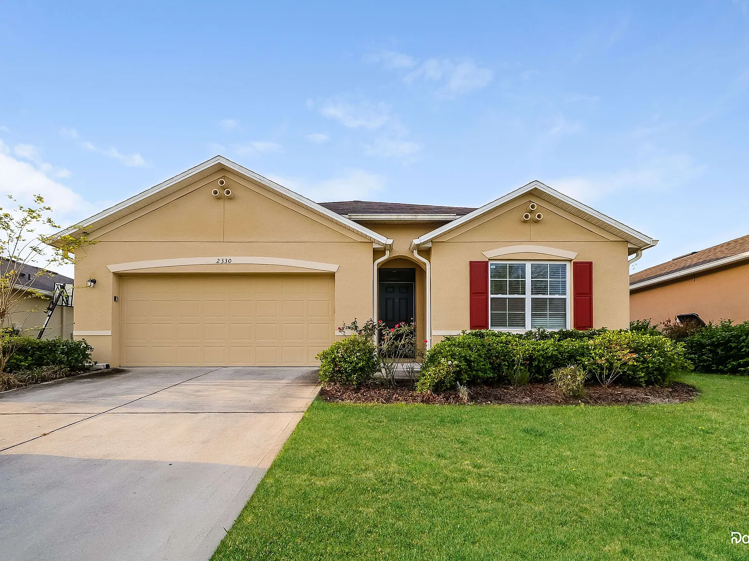 4 bed, 2.0 bath, 1851 sqft, $2,155 — Photo 1