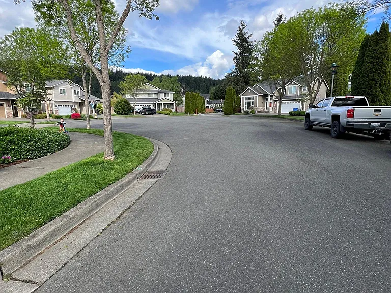 15411 52nd St E — Photo 26