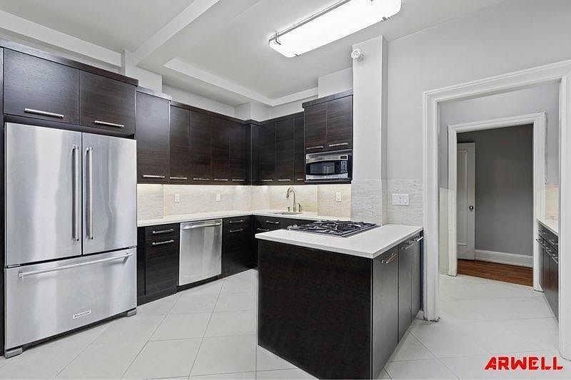 1st image of 35 E 84th St #4D