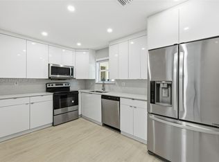 11939 SW 218th St, Miami, FL 33170