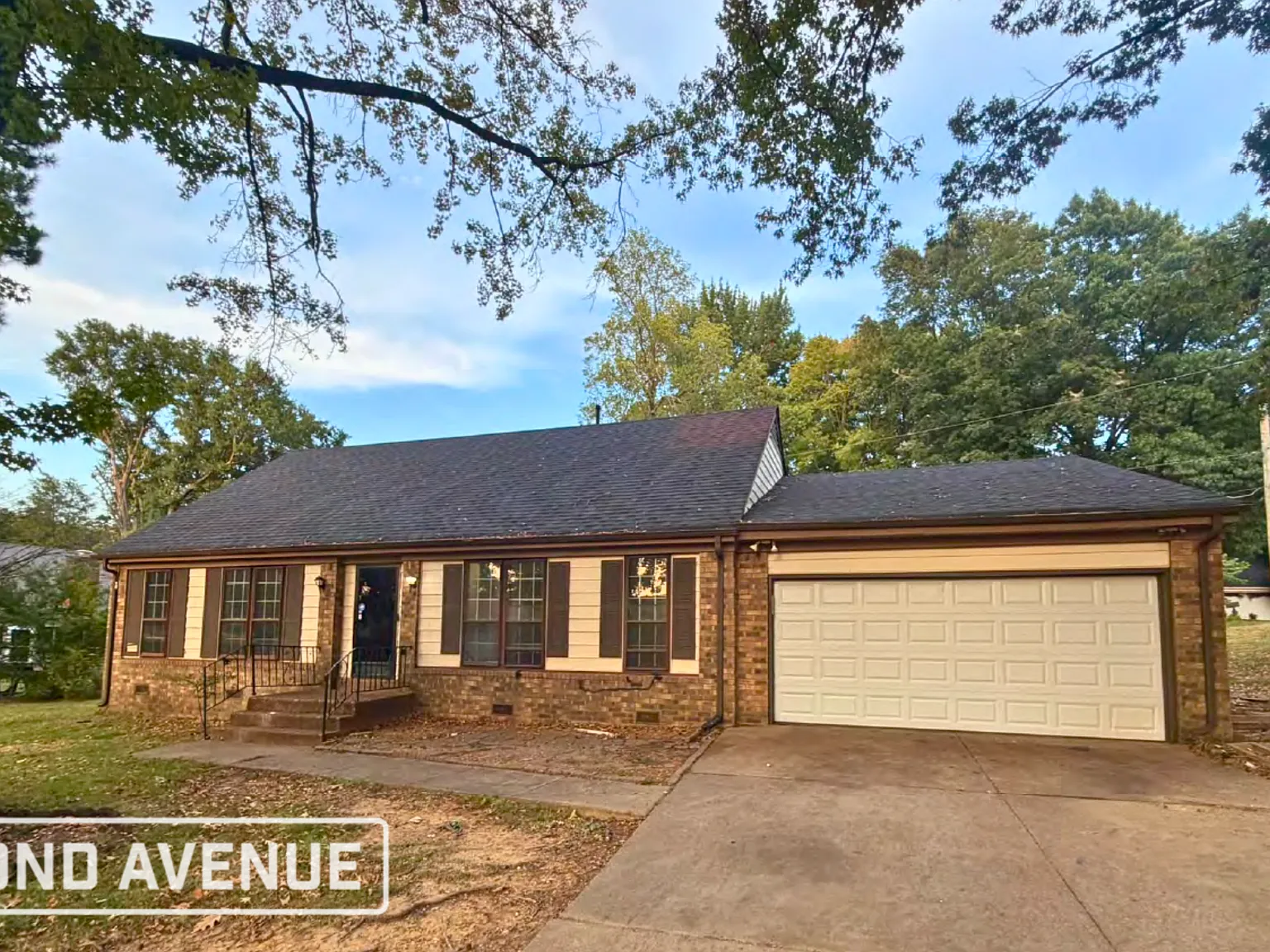 4 bed, 2.0 bath, 2617 sqft, $1,459 — Photo 1