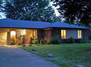 1029 Barcelona Dr, Greenwood, IN