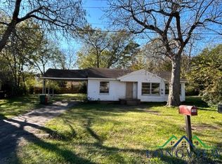 106 Bernard St, Naples, TX 75568