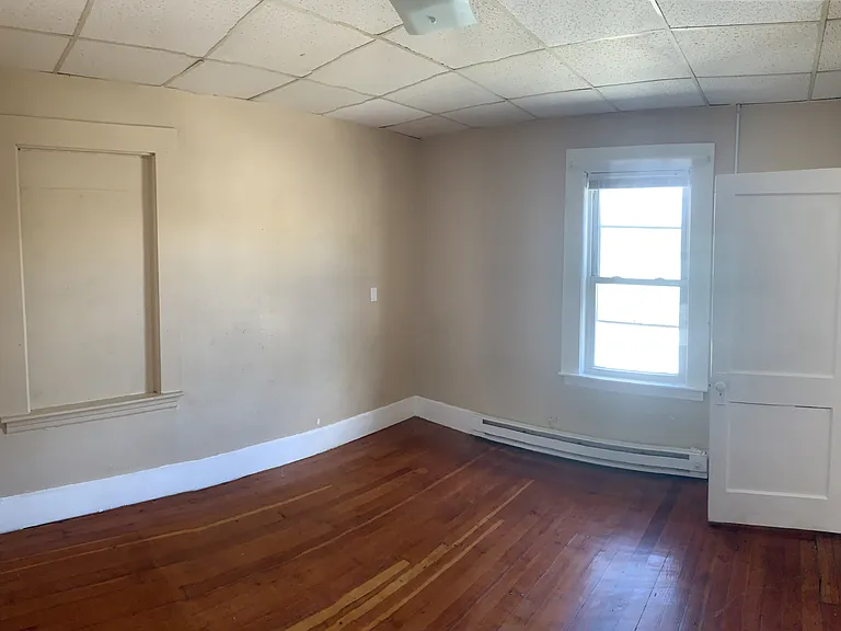 3 Negus St #1L — Photo 5
