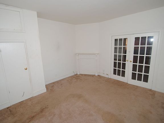 2nd image of 1524 Maple Ave