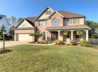 120 Candlewyck Dr, Hurricane, WV 25526