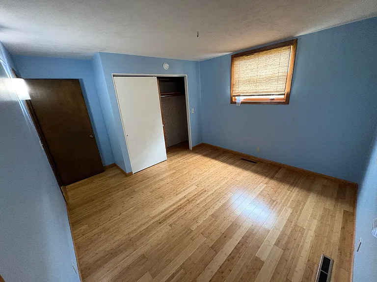 1300 Eastridge Dr — Photo 10