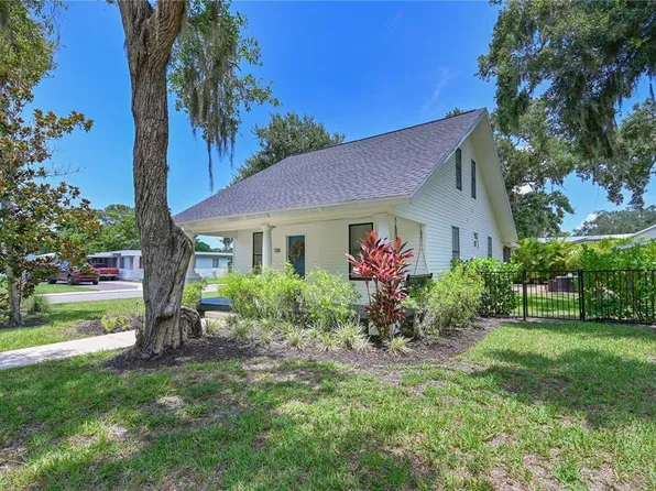 1318 6th St W, Palmetto, FL 34221