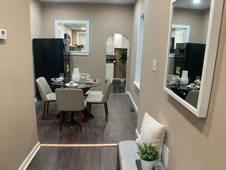 2060 E Orleans St #2060 — Photo 6