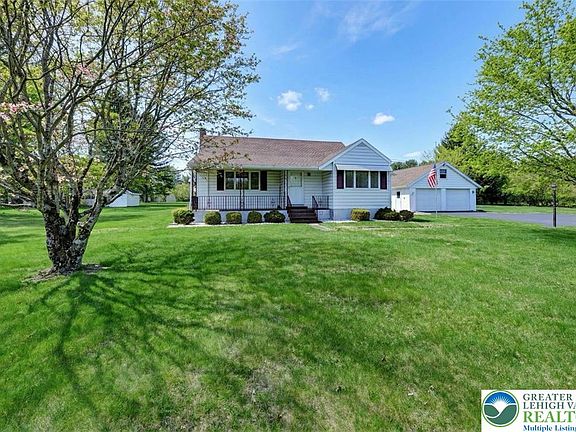 2nd image of 485 Burger Hollow Rd