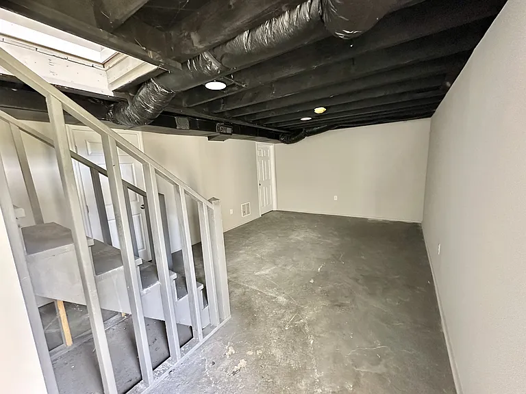 7824 Rugby Ct — Photo 9