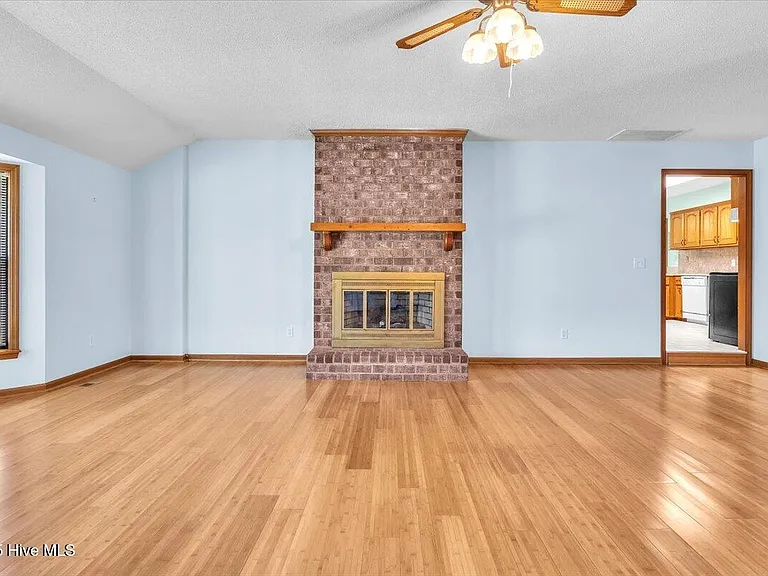 7071 Old Oak Rd NW — Photo 43