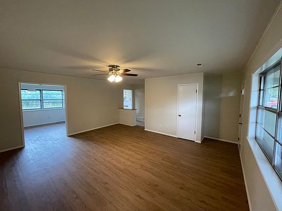 3rd image of 2114 Westwood Ave