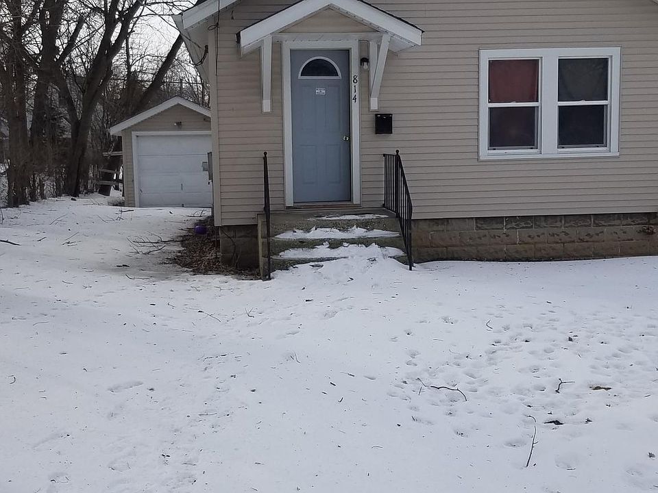 1st image of 814 Irving Ave