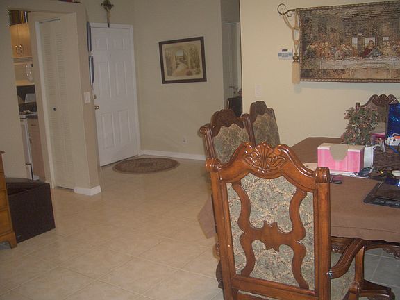 4th image of 204 Maddy Ln