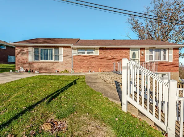 22 Washington Ave, Hickory, PA 15340