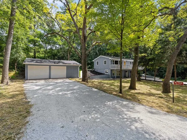 N7704 Bradley Ct, Whitewater, WI 53190