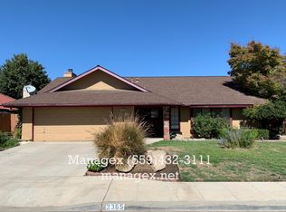 2365 Lincoln Ave, Clovis, CA 93611