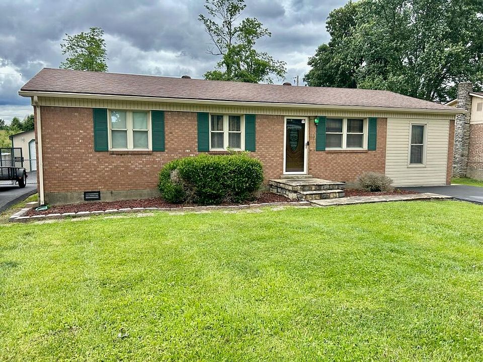 1st image of 40 Elmwood Ct