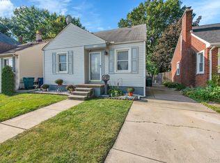 2059 Keppen Blvd, Lincoln Park, MI 48146