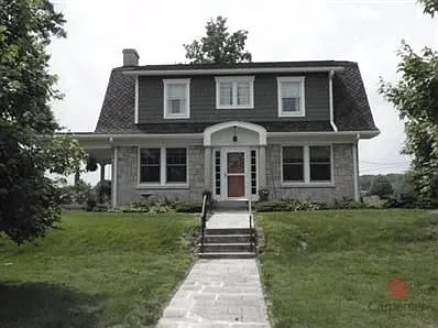 11 Hillcrest Cir photo 1