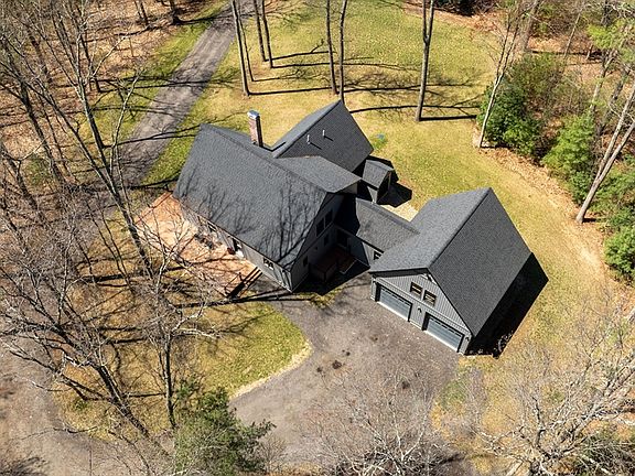 5th image of 8 Barrett Rd