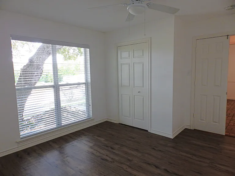 13249 Kit Ln — Photo 8