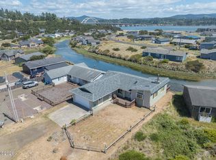 1001 NW Pacific Way, Waldport, OR 97394