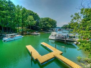 20930 Rio Oro Dr, Cornelius, NC 28031