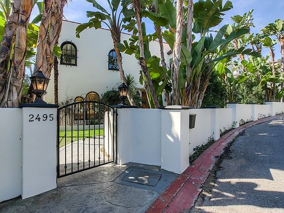 2nd image of 2495 Glendower Ave