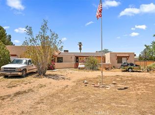 14330 Ricaree Rd, Apple Valley, CA 92307