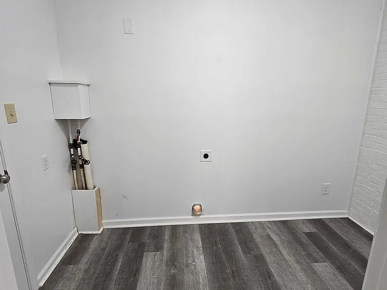 3120 Phillies Cir — Photo 10