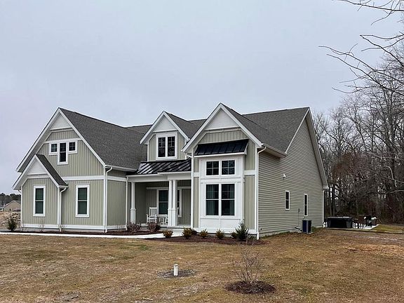 4th image of 32143 Lynch Rd