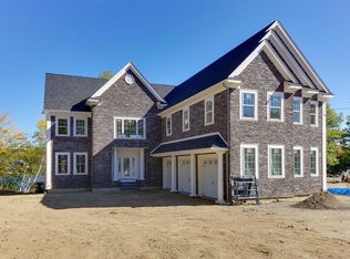 217 Lake Ave N, Worcester, MA 01605