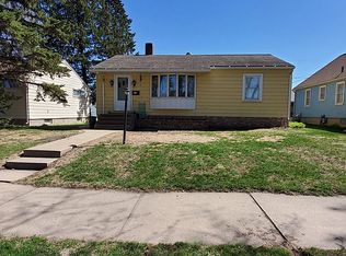 818 5th St S, Virginia, MN 55792